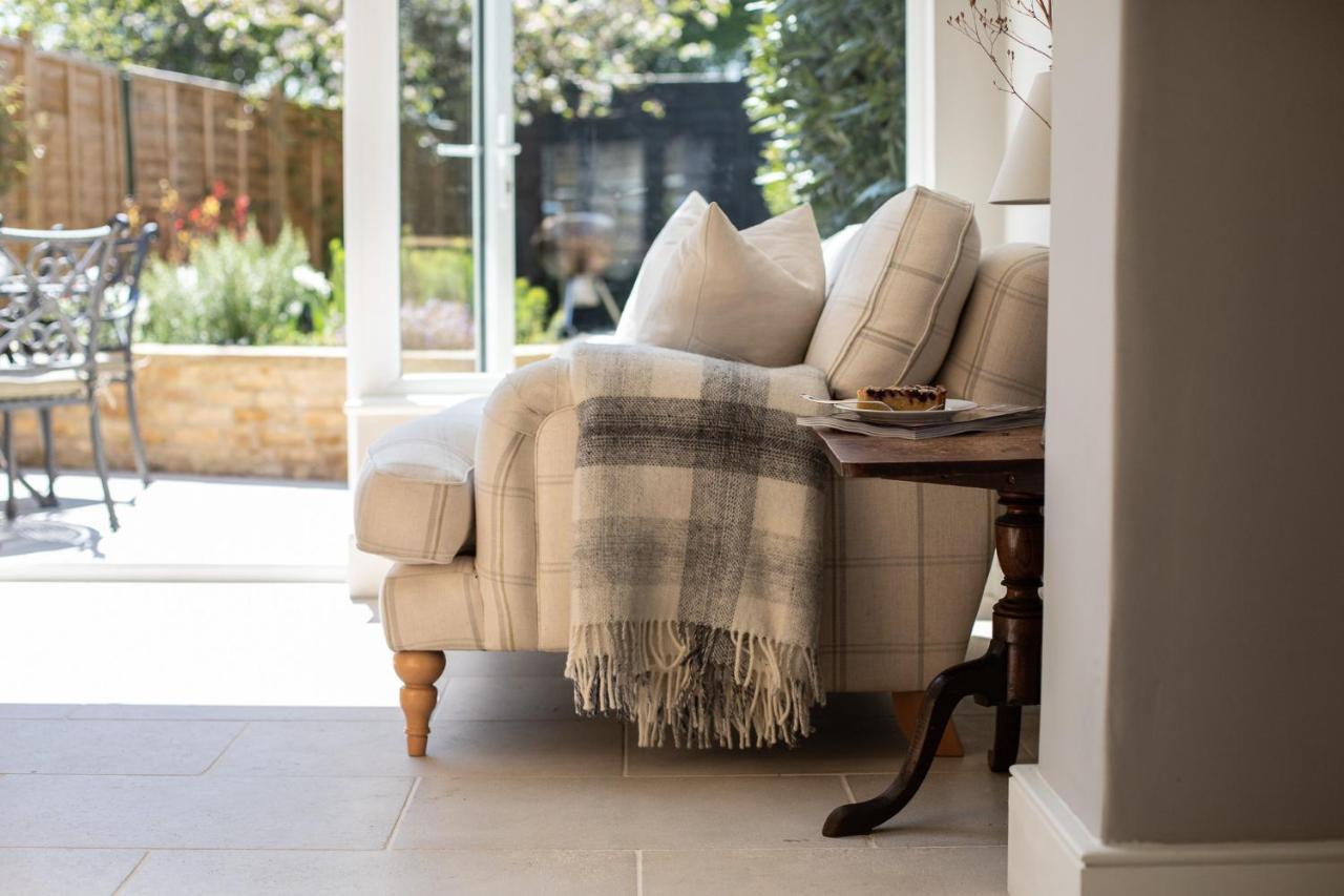 Gleneda Cottage - A Renovated, Traditional Cotswold Cottage Full Of Charm With Fireplace And Garden Bourton on the Hill Εξωτερικό φωτογραφία