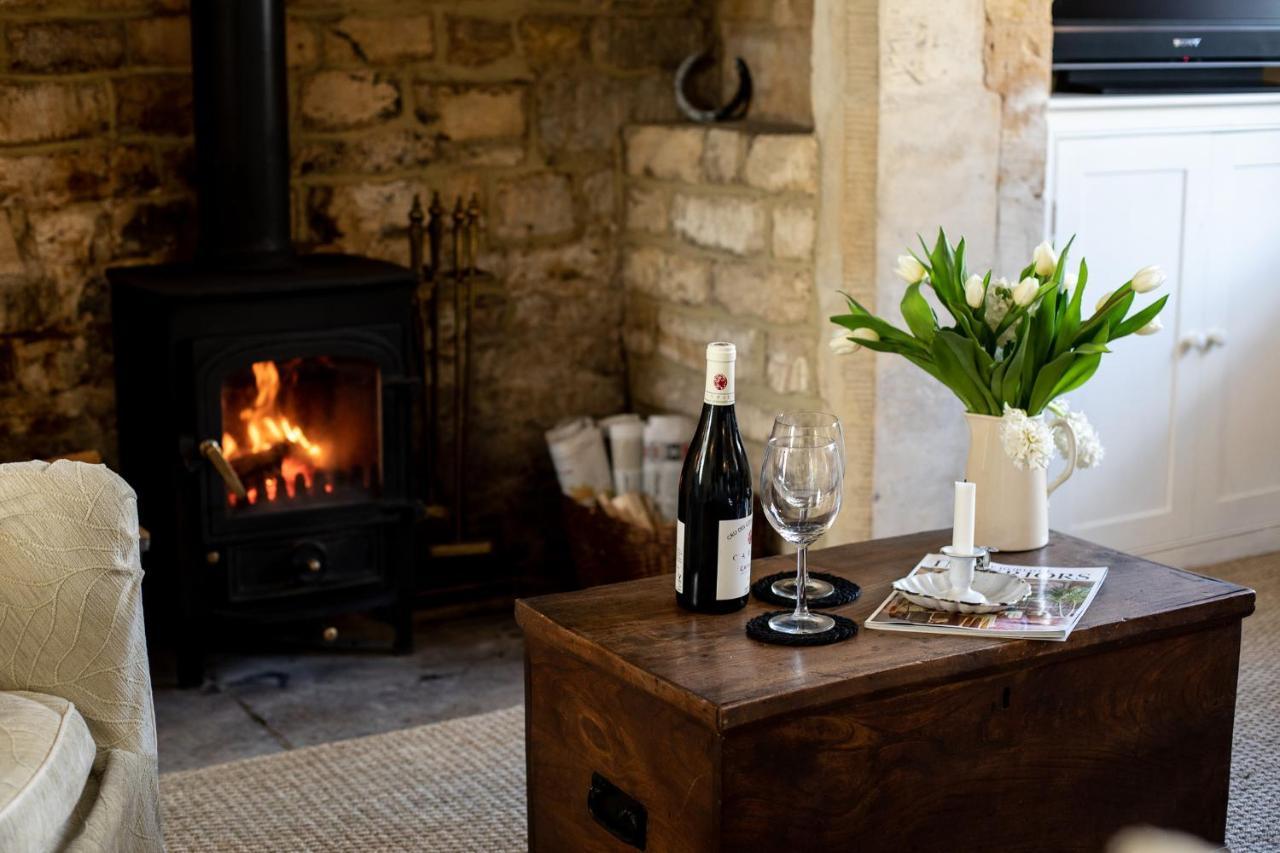 Gleneda Cottage - A Renovated, Traditional Cotswold Cottage Full Of Charm With Fireplace And Garden Bourton on the Hill Εξωτερικό φωτογραφία