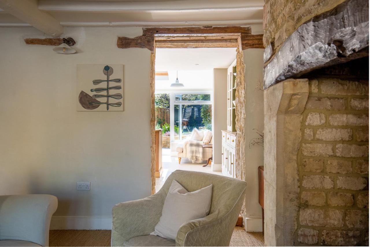 Gleneda Cottage - A Renovated, Traditional Cotswold Cottage Full Of Charm With Fireplace And Garden Bourton on the Hill Εξωτερικό φωτογραφία